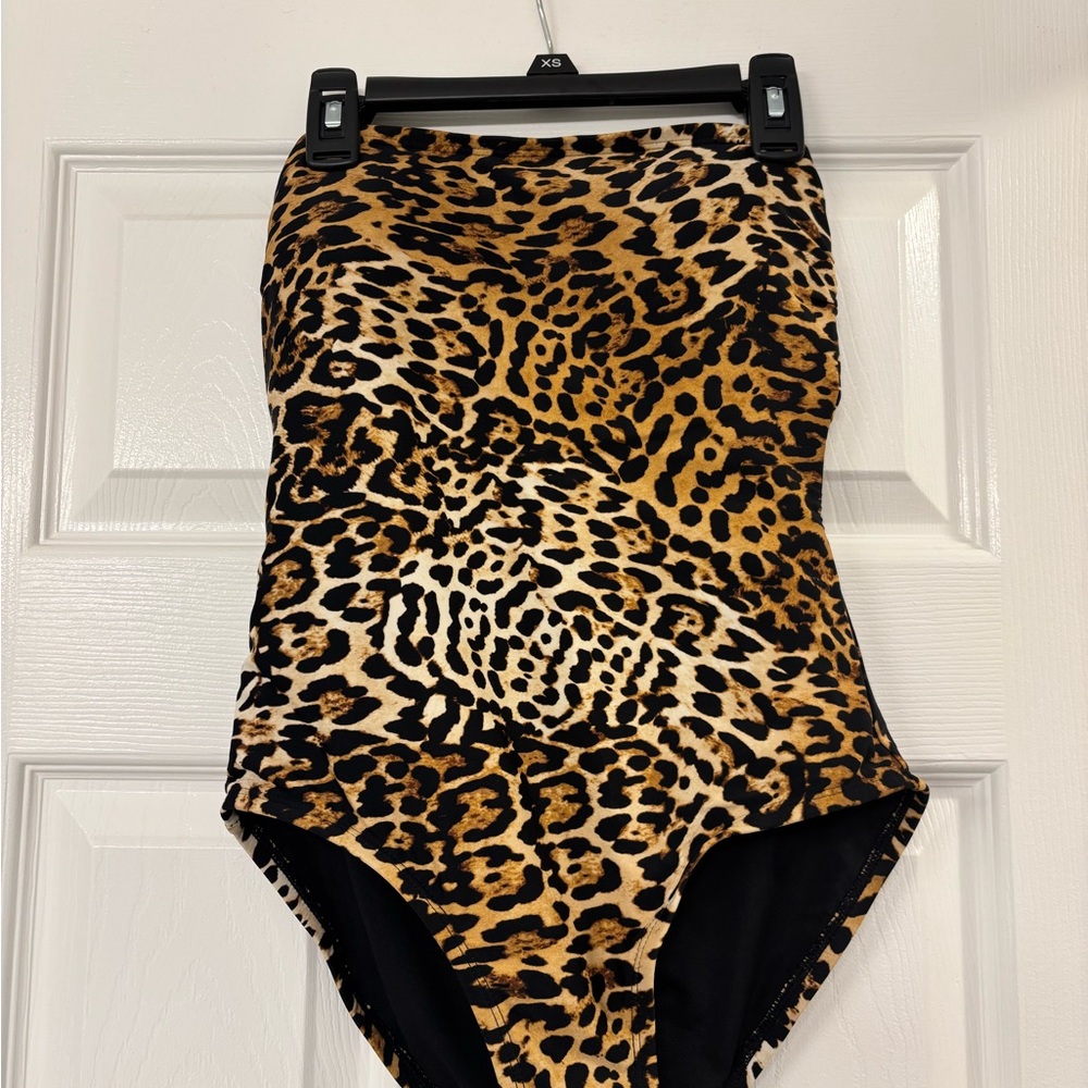 Calvin Klein Leopard Print One-Piece Swimsuit size 4 NWT